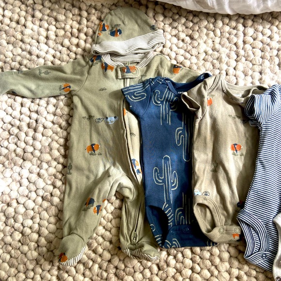 Newborn bundle - Picture 3 of 3